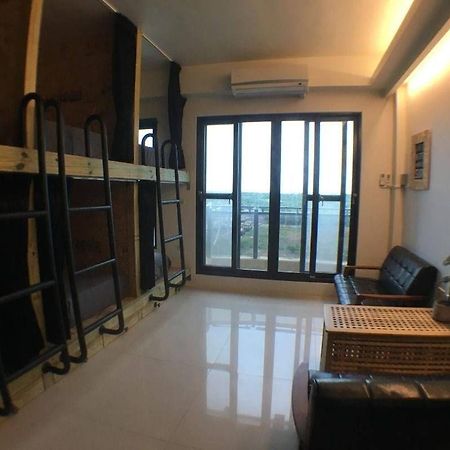Wave Backpackers Hostel Toucheng Bagian luar foto