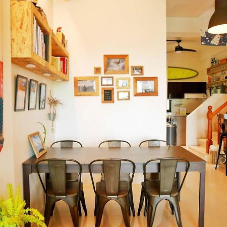 Wave Backpackers Hostel Toucheng Bagian luar foto