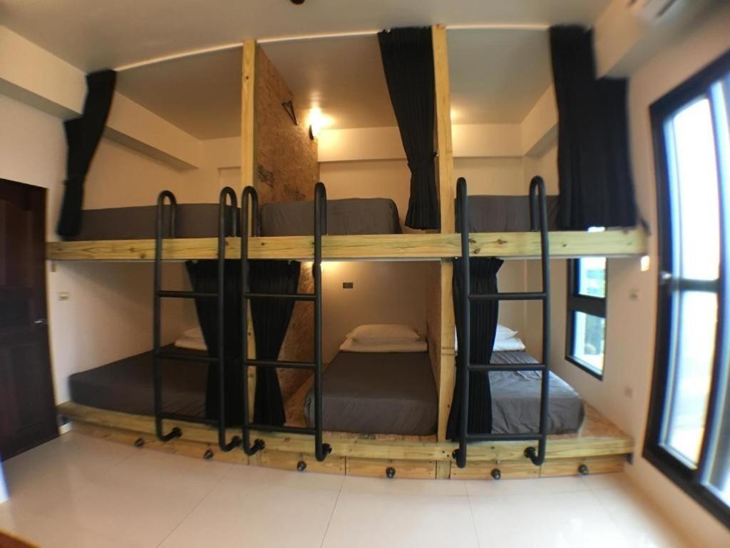 Wave Backpackers Hostel Toucheng Bagian luar foto